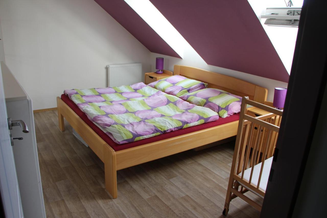 Vila Emilie - Hradebni 44, Nove Hrady Экстерьер фото